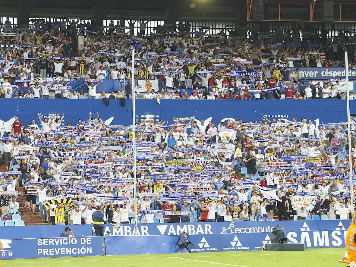 Afición del Real Zaragoza en La Romareda