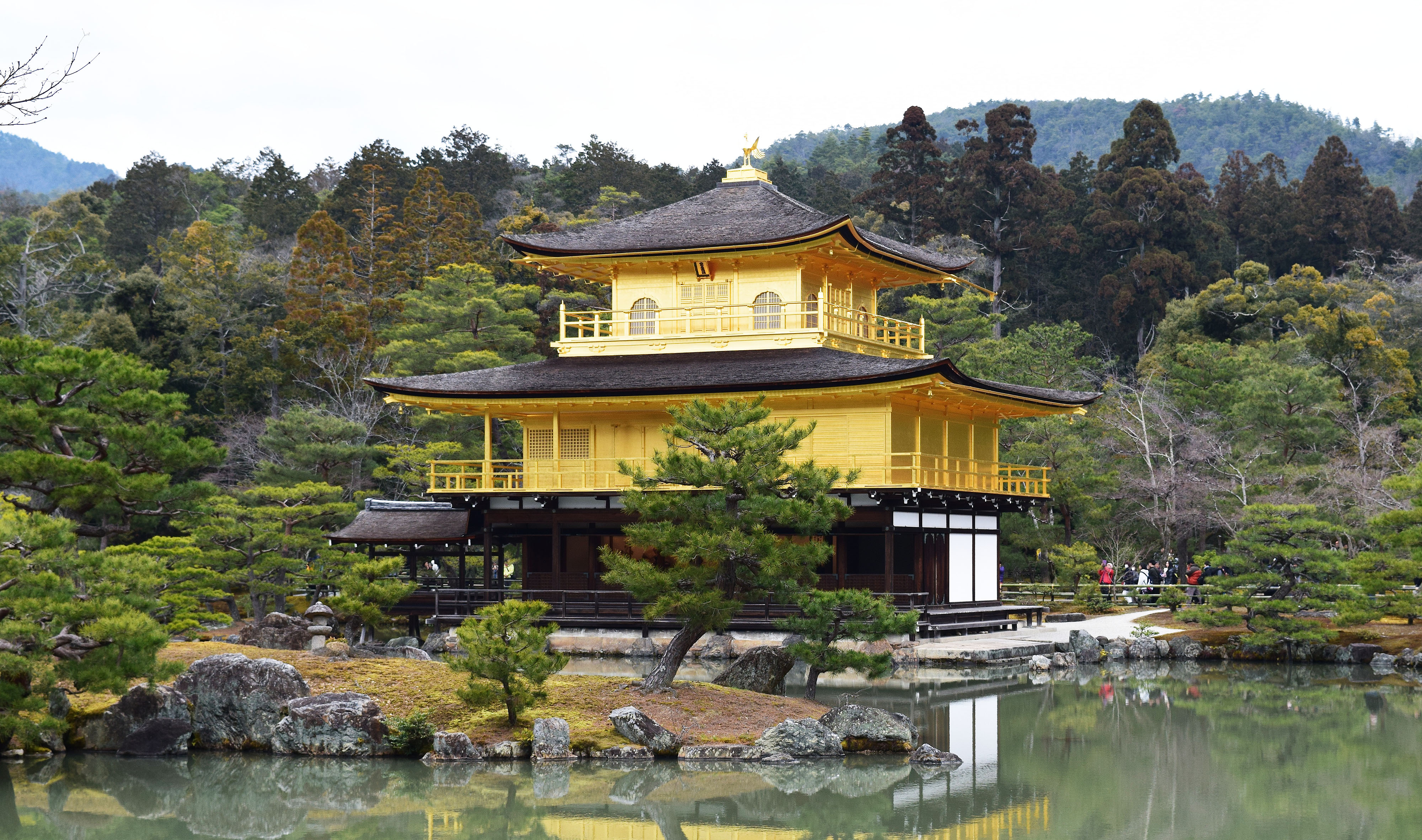 Imagen del templo Pabellón Dorado de Japón, el Kinkaku-ji.